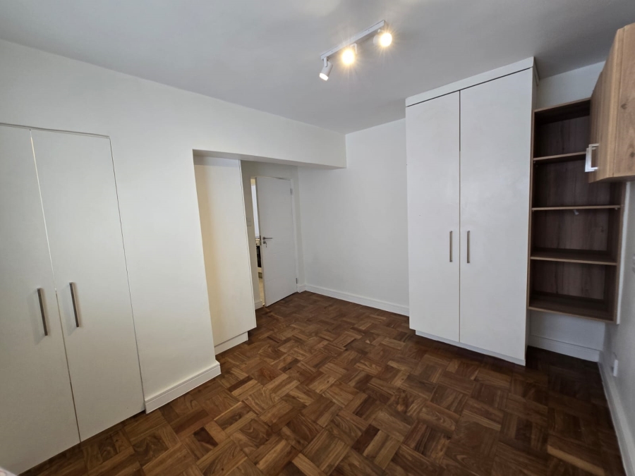 To Let 2 Bedroom Property for Rent in Sea Point Western Cape